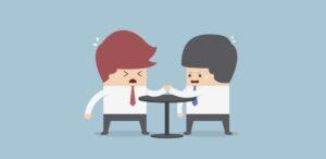 Công cụ phân tích đối thủ