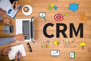 phần mềm CRM báo cáo và phân tích